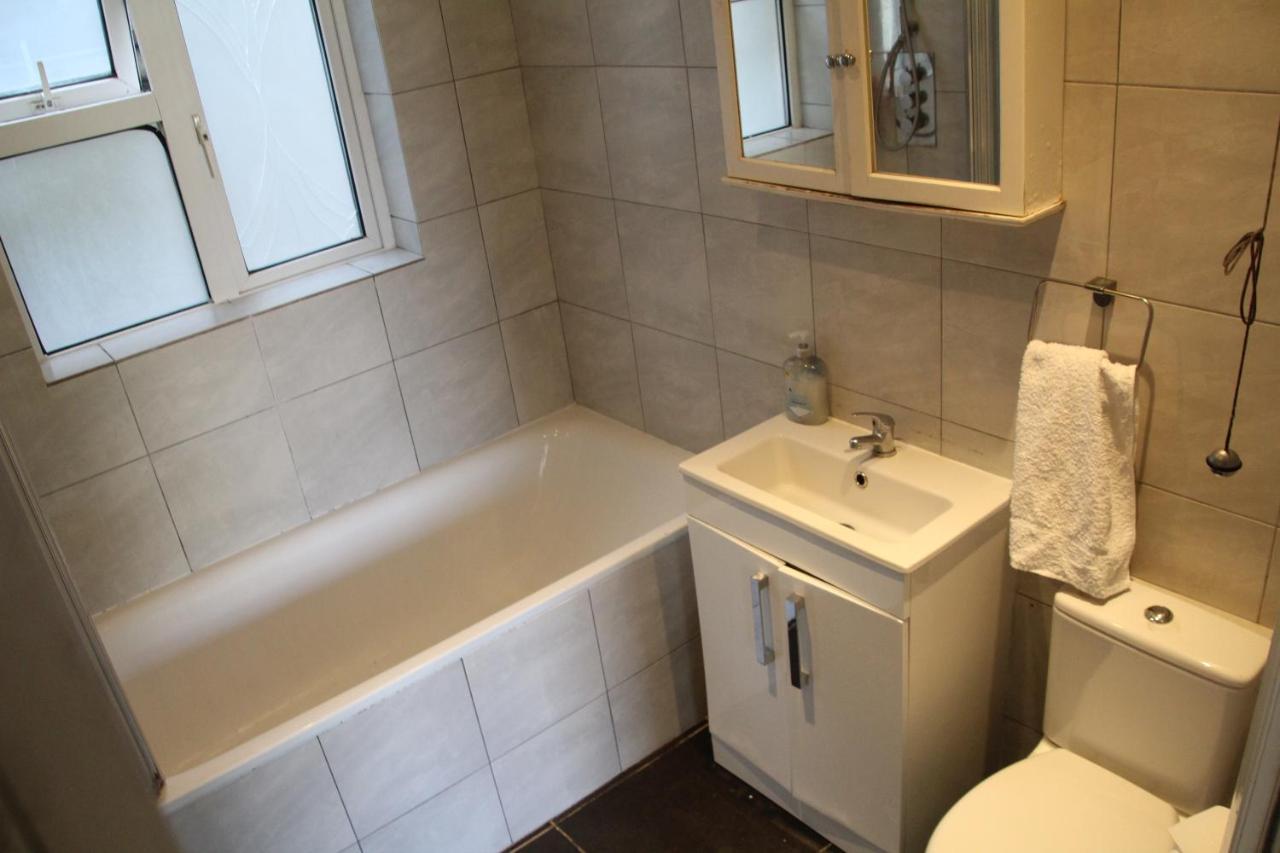 Beautiful Double Bedroom Edgware Zewnętrze zdjęcie