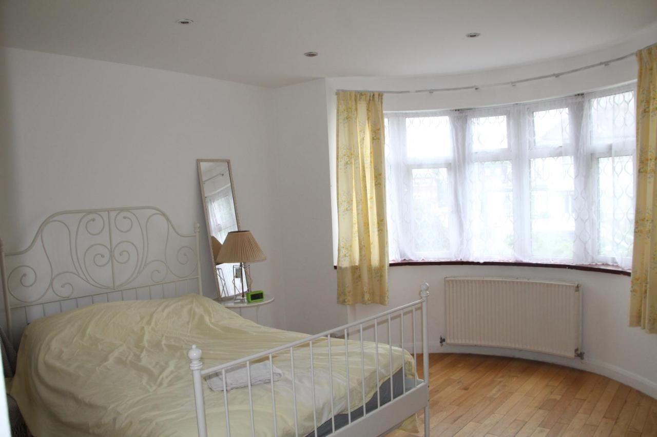 Beautiful Double Bedroom Edgware Zewnętrze zdjęcie