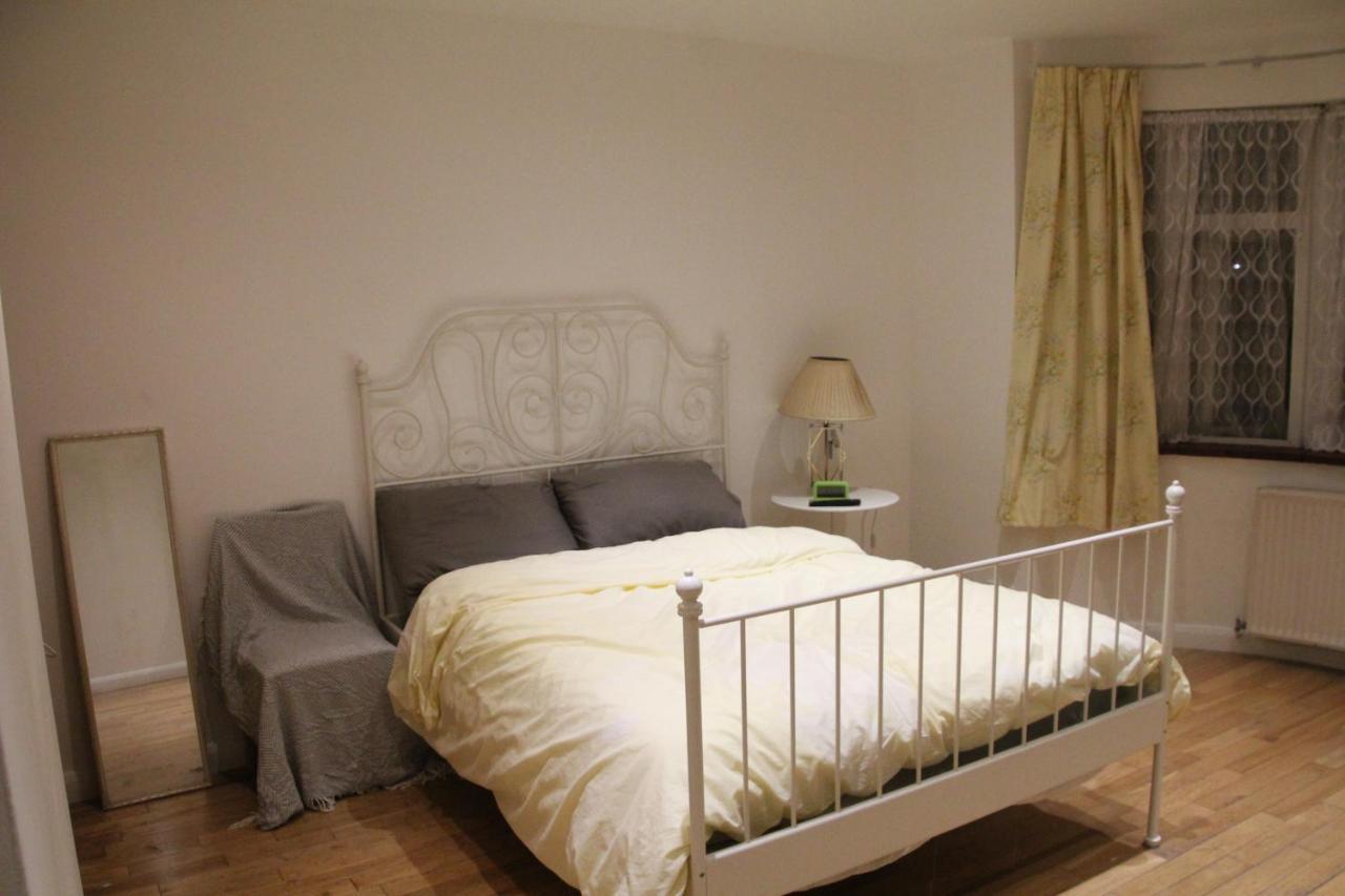 Beautiful Double Bedroom Edgware Zewnętrze zdjęcie